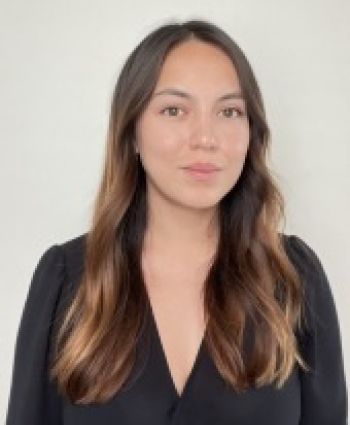 Laura Martinez color headshot